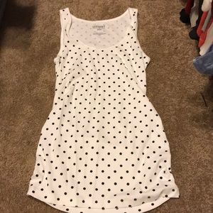 Old navy maternity tank top
